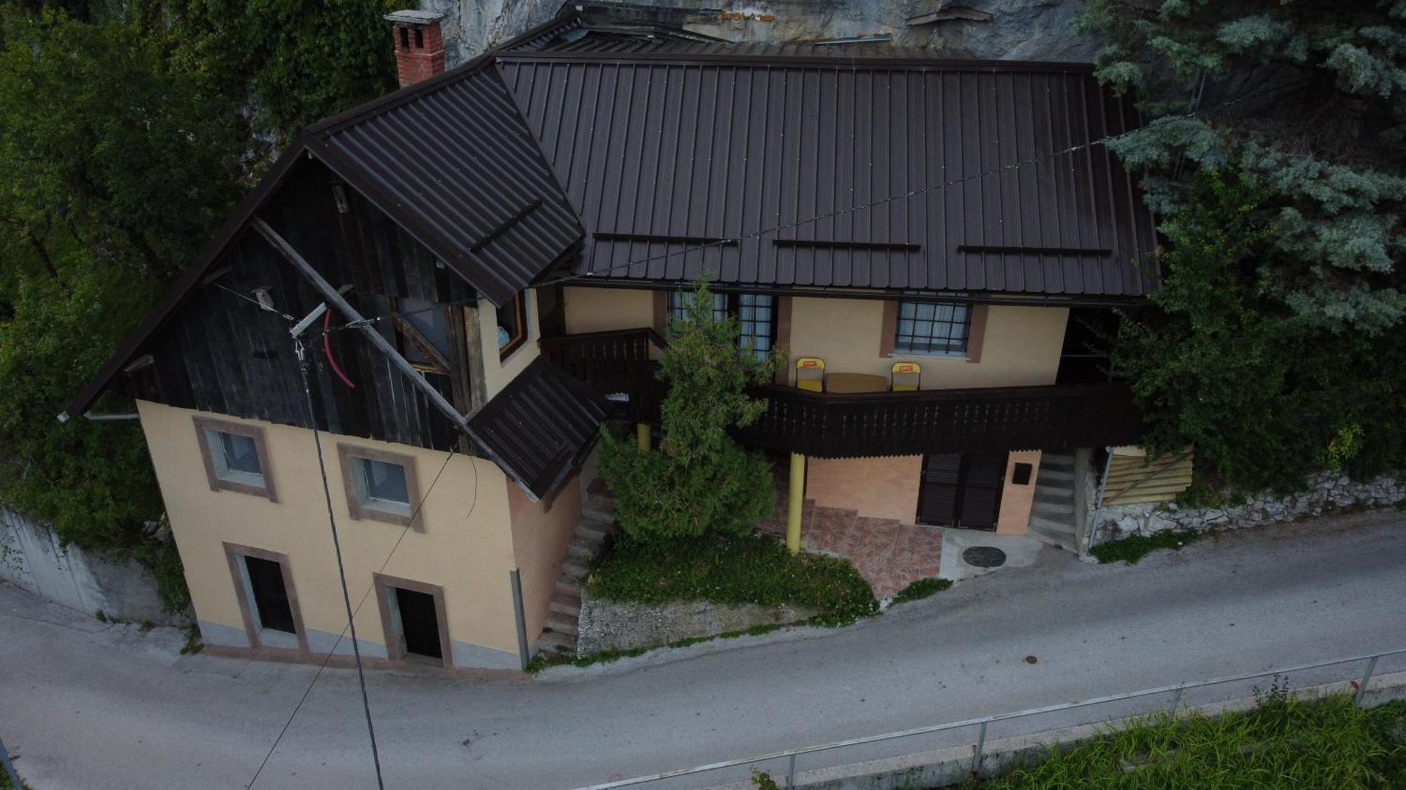 Apartments Under Rock Блед Екстер'єр фото