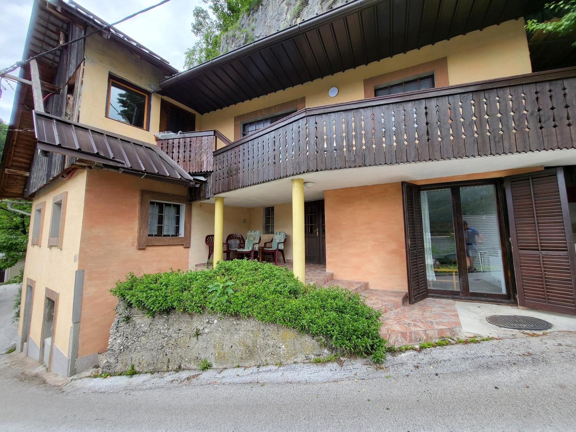Apartments Under Rock Блед Екстер'єр фото