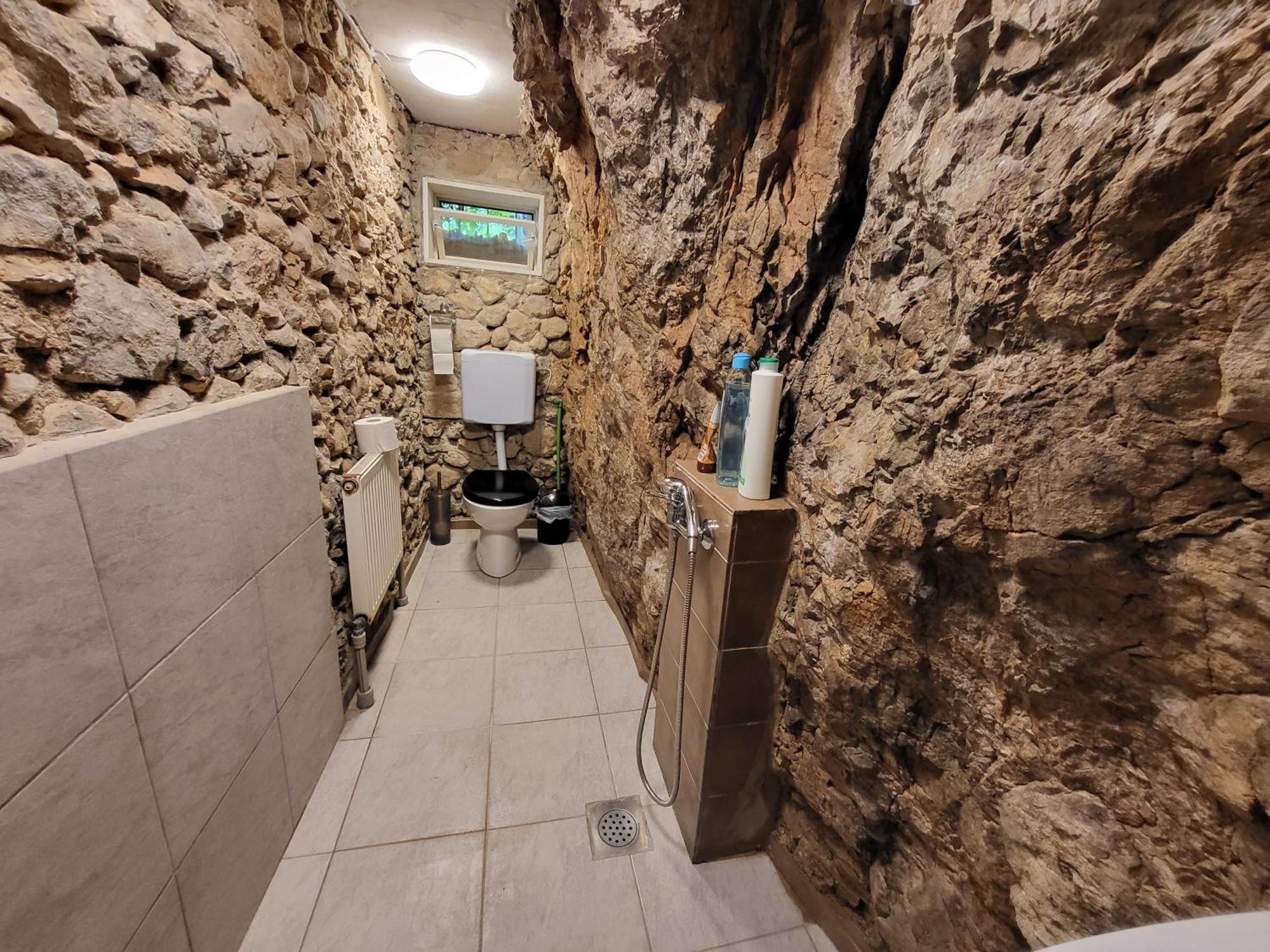 Apartments Under Rock Блед Екстер'єр фото